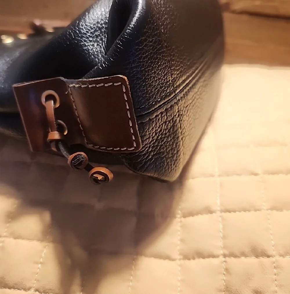 Dooney Bourke Wakefield Tassel Purse/Bag - Picture 8 of 14